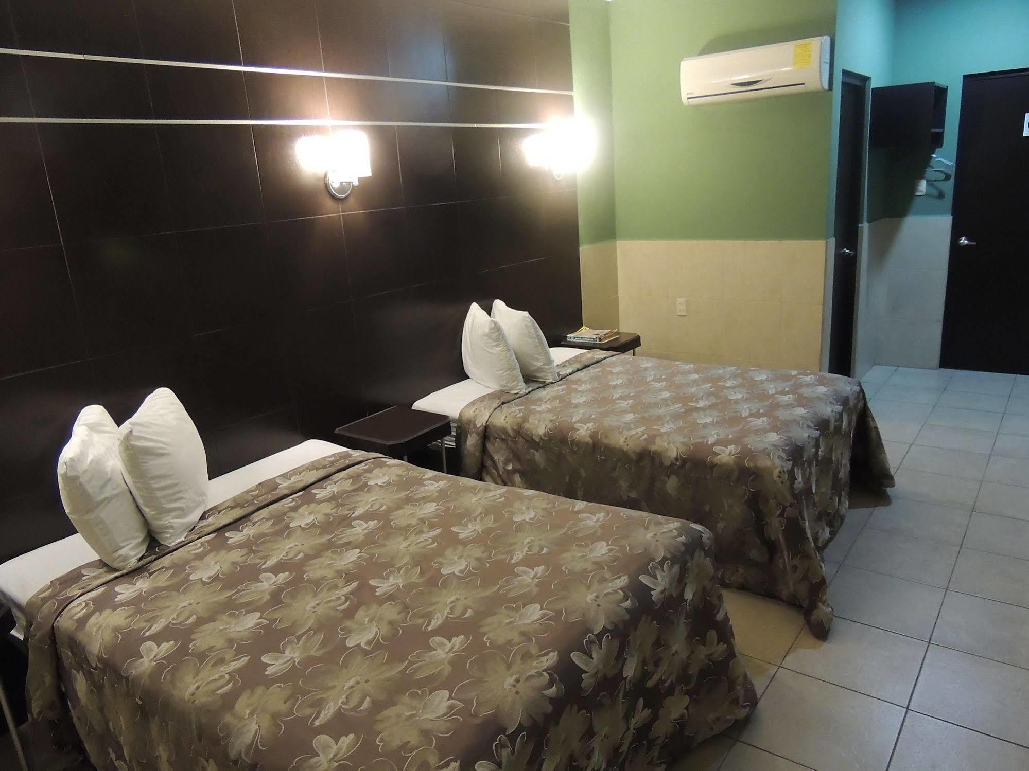 Hotel Metropolitano Tampico Esterno foto
